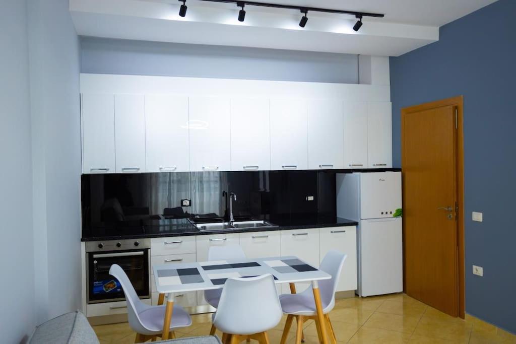 In Kejvi Apartament Wlora